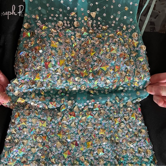 Joseph Ribkoff Mermaid Prom/Wedding Dress - Picture 13 of 13